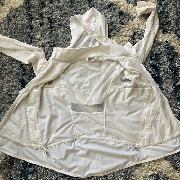 Lululemon Kicking Asphalt Jacket, white, size 6 - Picture 5 of 9